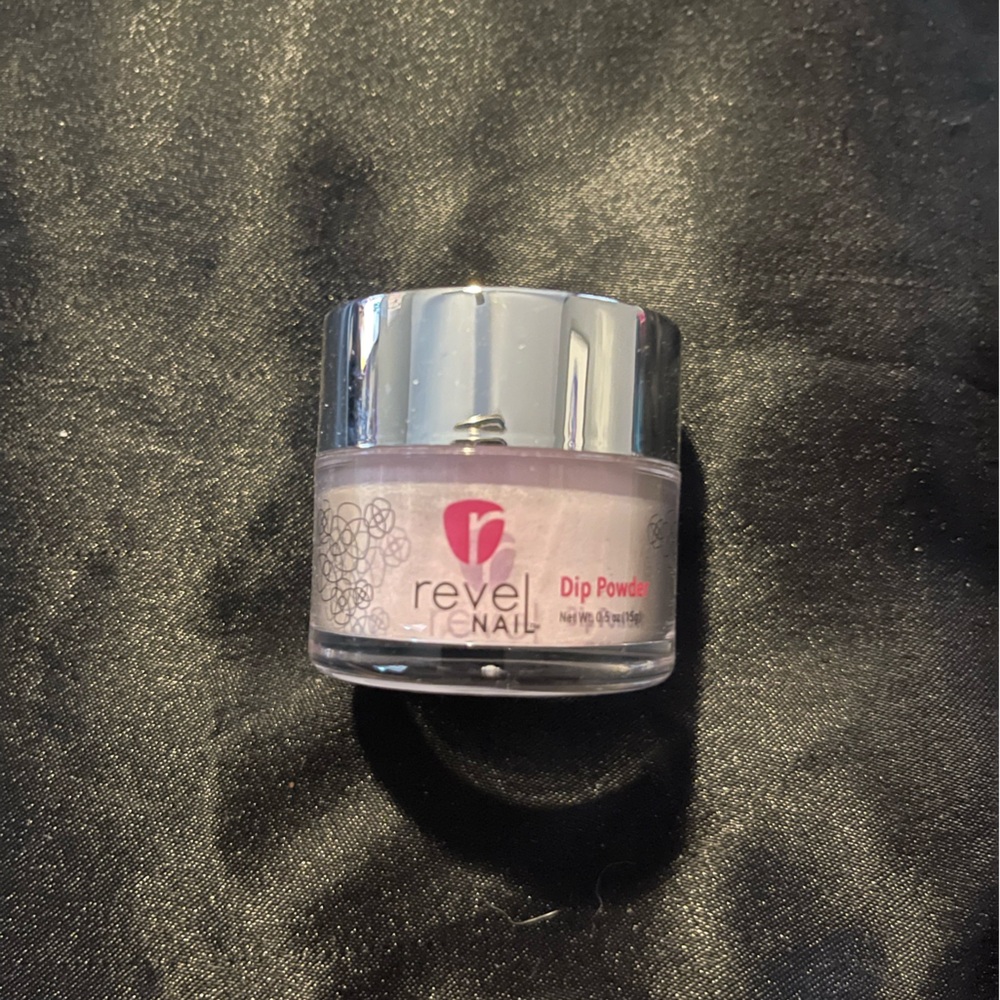 🌟Pick Any 3/$12 Sale Revel Queen Powder